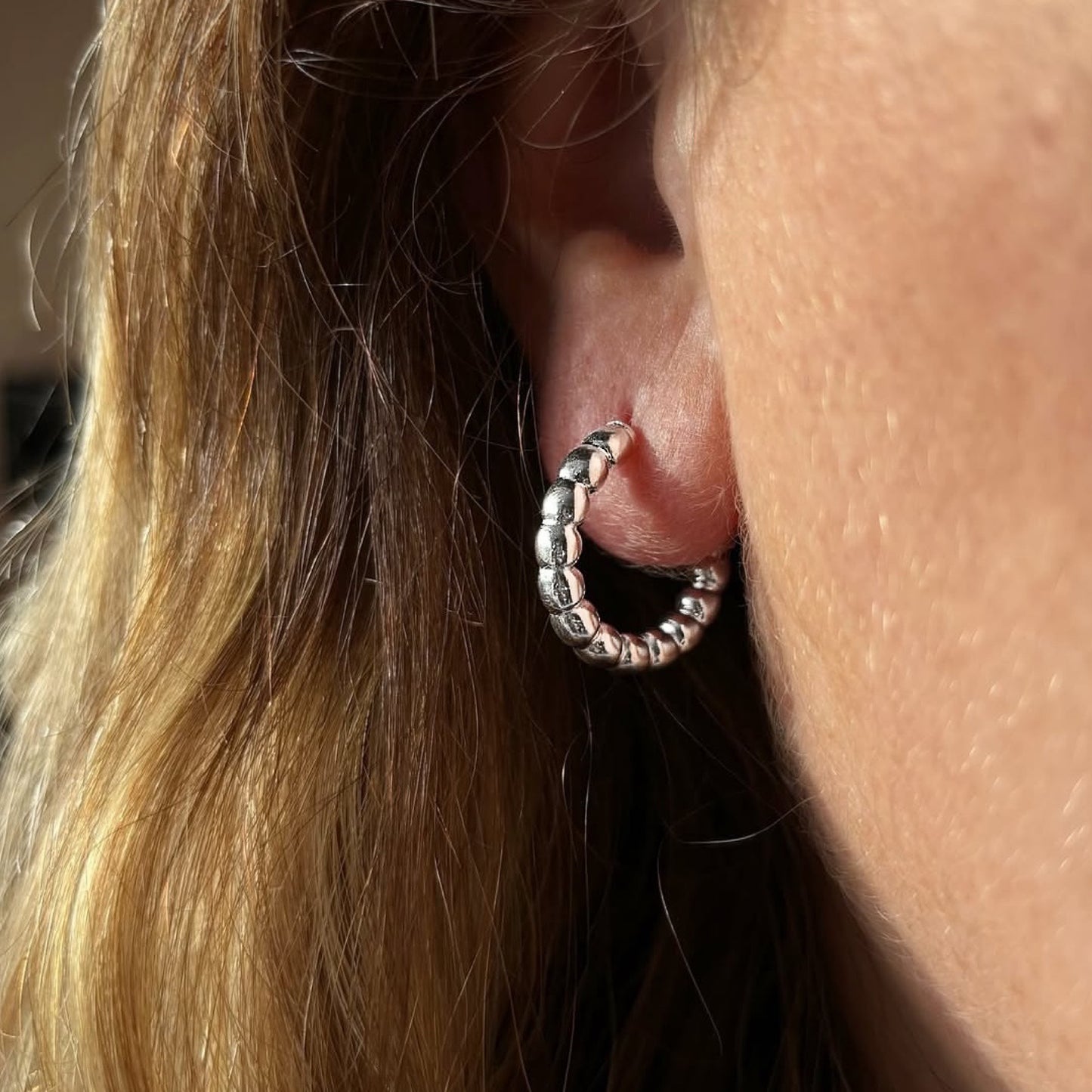 Ariel Hoops