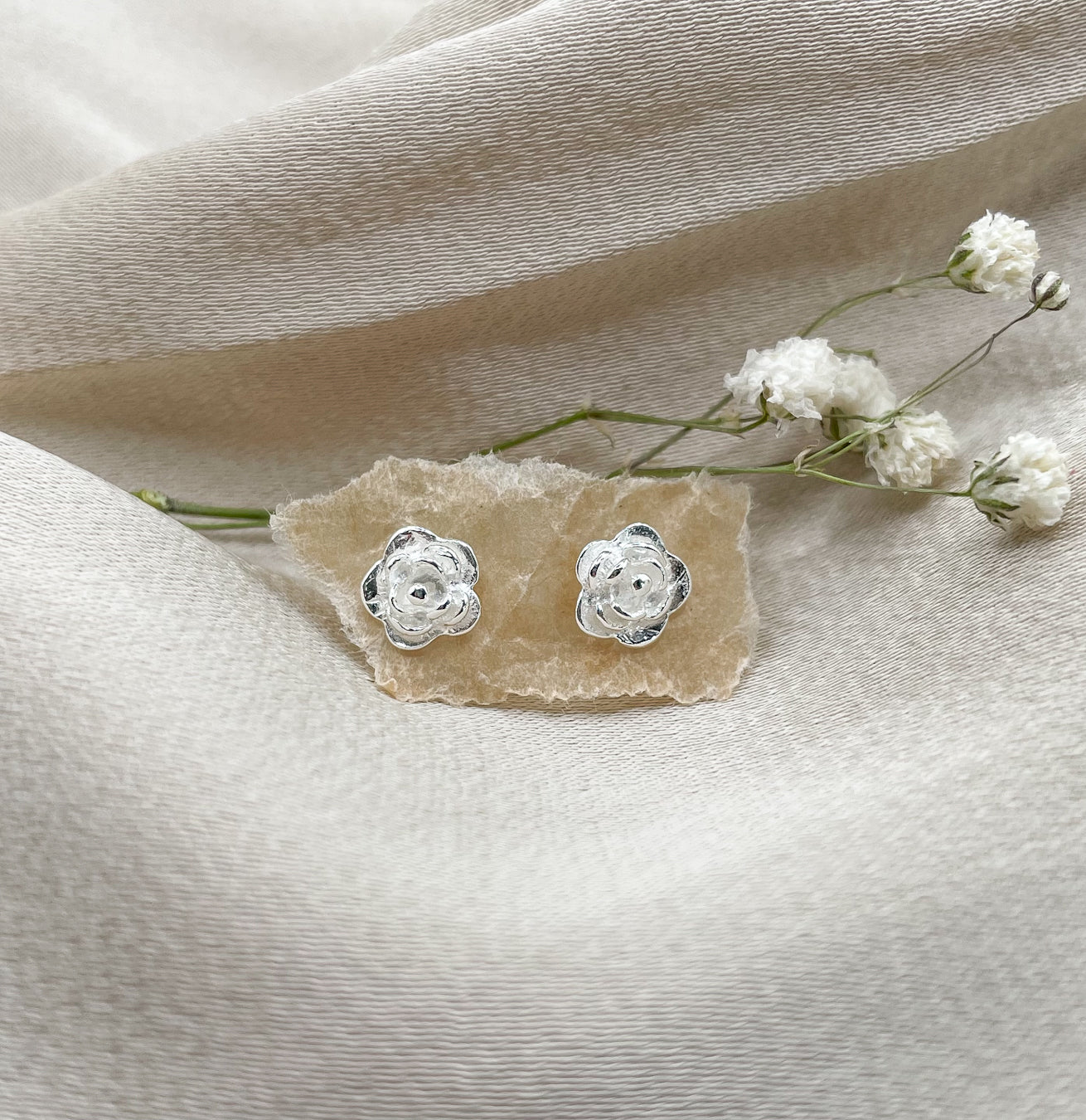 Rosalina Studs