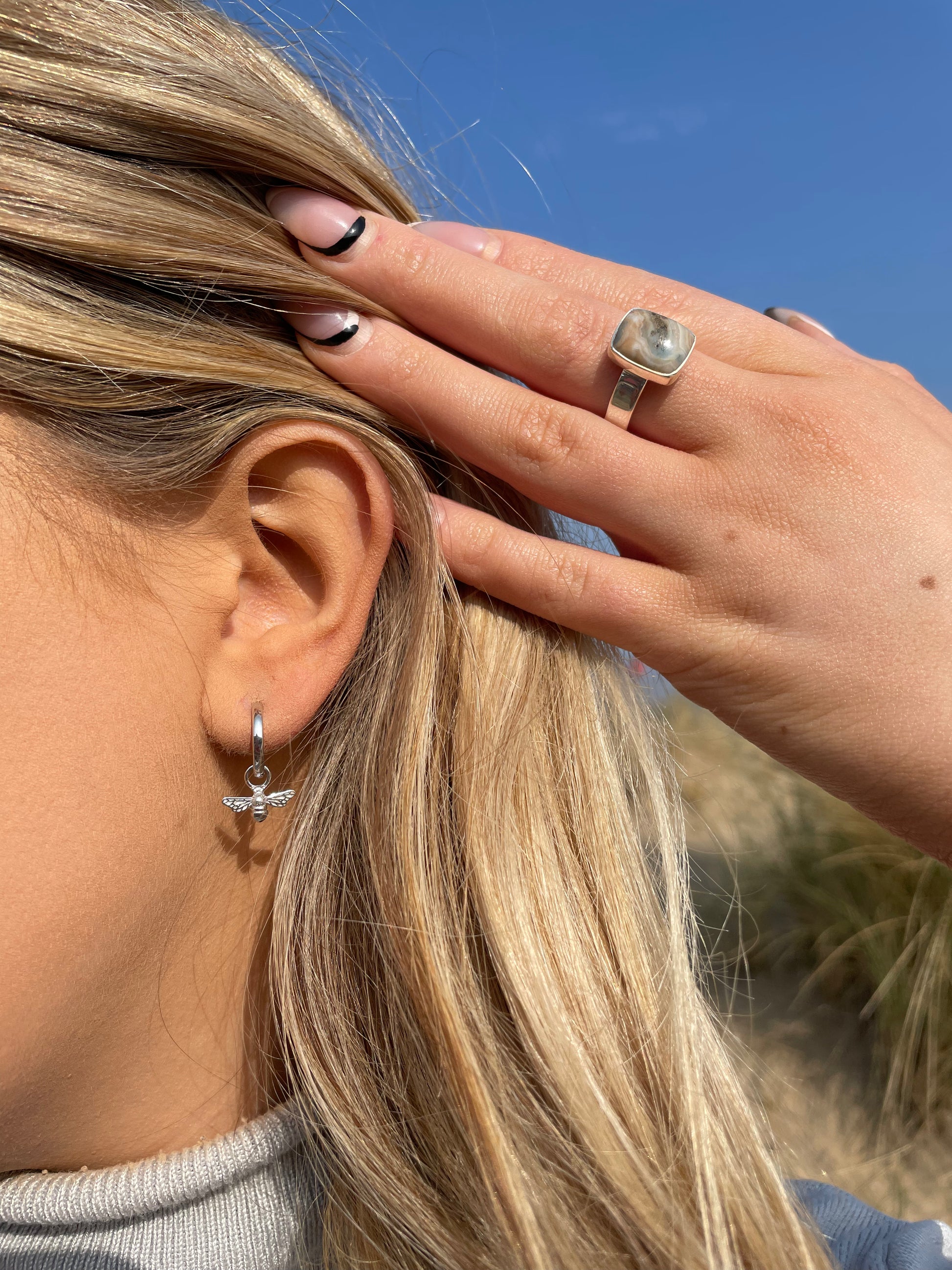 Bee huggies best sale